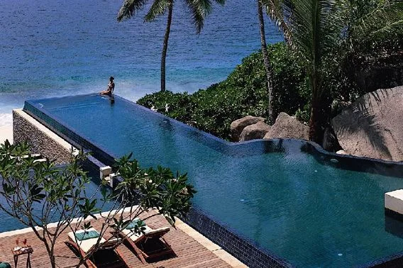 Pool overlooking the sea at Banyan Tree Seychelles